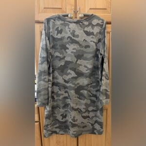 Women’s grey camo long sleeve dress with pockets